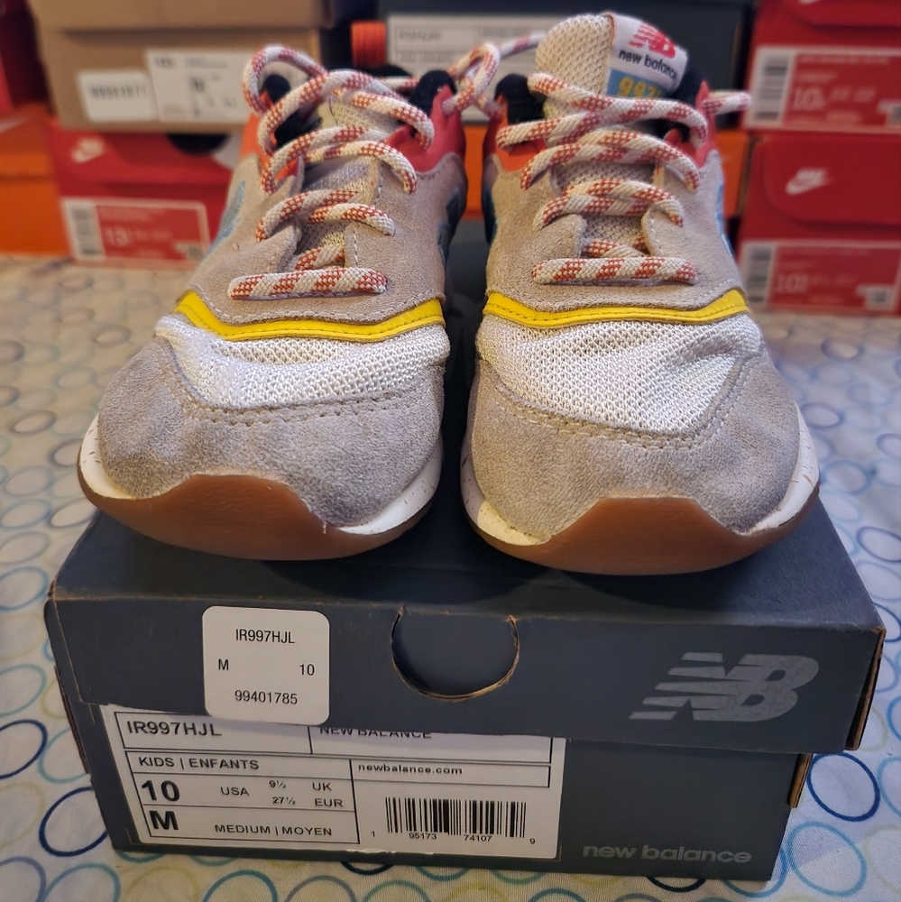 EUC-Toddler 10M New Balance 997H Athletic Shoe